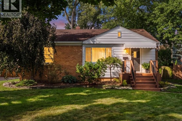 3265 Longfellow Avenue, Windsor