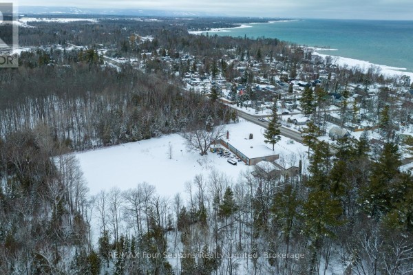 3267 Mosley Street, Wasaga Beach, ON L9Z1V2 Photo 4