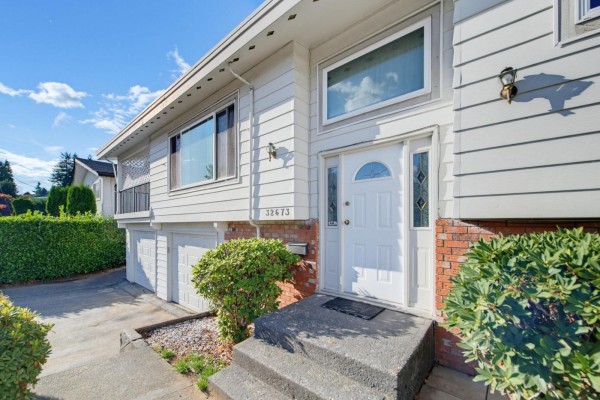 32673 Bevan Avenue, Abbotsford, BC, photo 2
