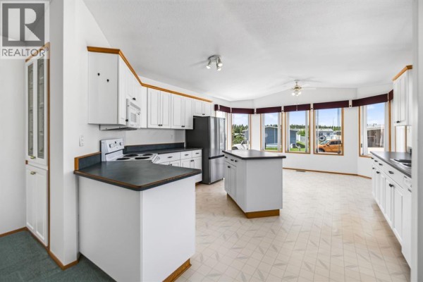 327, 37534 England Way, Rural Red Deer County, AB, photo 2