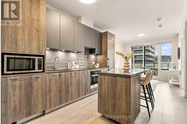 Den - 327 - 38 Water Walk Drive, Markham, ON L3R6M8 Photo 5