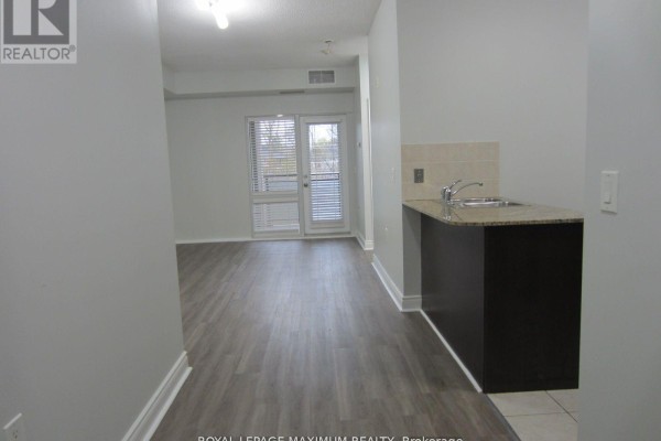 Primary Bedroom - 327 - 8201 Islington Avenue, Vaughan, ON L4L9S6 Photo 4