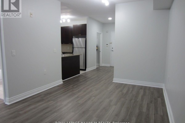 Pantry - 327 - 8201 Islington Avenue, Vaughan, ON L4L9S6 Photo 5