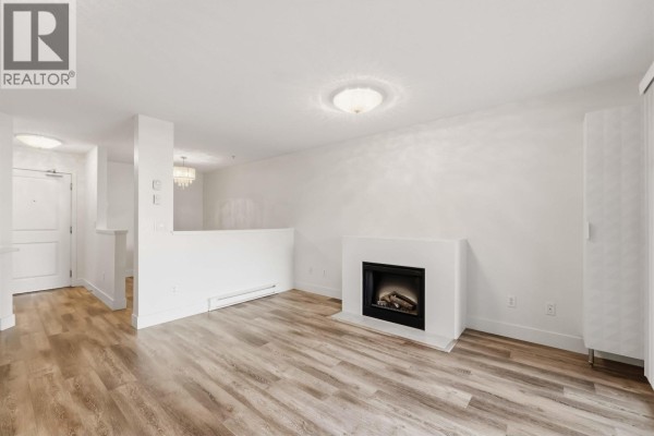 327 12248 224 Street, Maple Ridge, BC V2X8W6 Photo 5