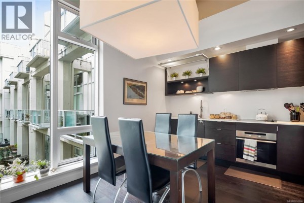 Living room - 327 770 Fisgard St, Victoria, BC V8W3M9 Photo 5