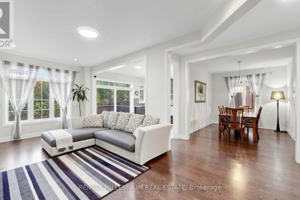 327 Mactier Drive, Vaughan, ON L4H4R1 Photo 4