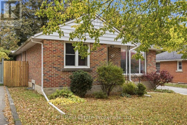 327 Metcalfe Street, Guelph