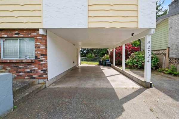32724 Mcrae Avenue, Mission, BC V2V2L9 Photo 2