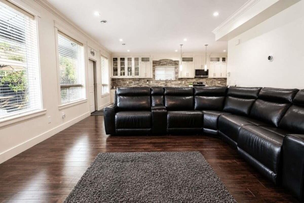 32746 Lissimore Avenue, Mission, BC V2V7P5 Photo 4