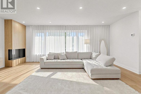 3275 Credit Heights Drive, Mississauga, ON L5C2L8 Photo 5
