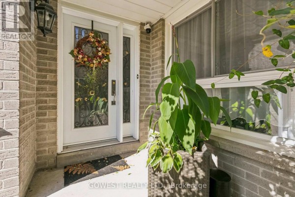 Dining room - Main - 3275 Dragon Drive, Mississauga, ON L5B3H6 Photo 2