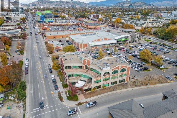 3275 Lakeshore Road Unit# 202, Kelowna, BC, photo 2