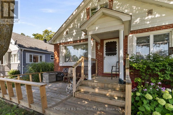 328 Colborne Street W, Orillia, ON L3V3A3 Photo 3