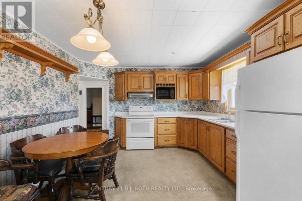 328 Colborne Street W, Orillia, ON L3V3A3 Photo 4