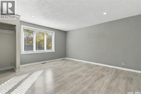 Bedroom - 328 College Avenue E, Regina, SK S4N0V8 Photo 4