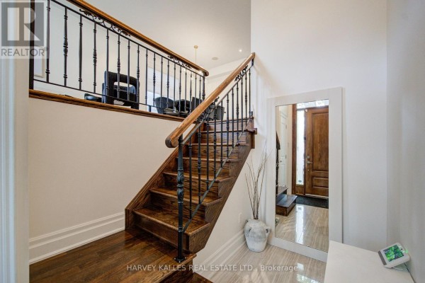 Family room - 328 Douglas Avenue, Toronto, ON M5M1H1 Photo 5