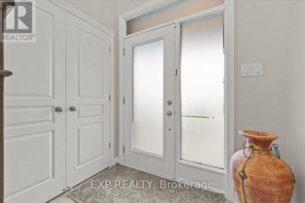 Laundry room - 328 Serenade Crescent, Ottawa, ON K1S0B8 Photo 4