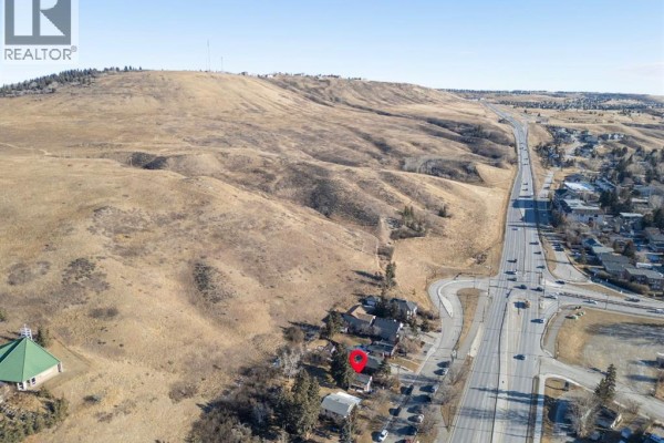 328 Third Street W, Cochrane, AB T4C1Z6 Photo 5