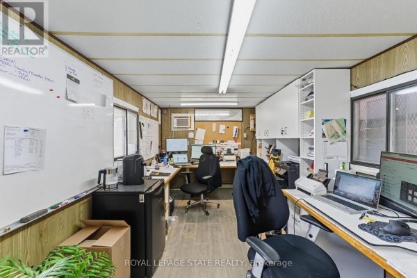 328 Trinity Church Road, Hamilton, ON, photo 2