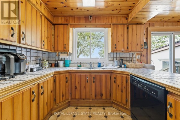 328 Trinity Church Road, Hamilton, ON, photo 3