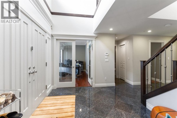 328 W 26th Avenue, Vancouver, BC V5Y2J9 Photo 3