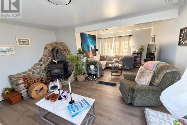 Laundry room - 3281 Highway 1, Port Maitland, NS B5A5T4 Photo 5
