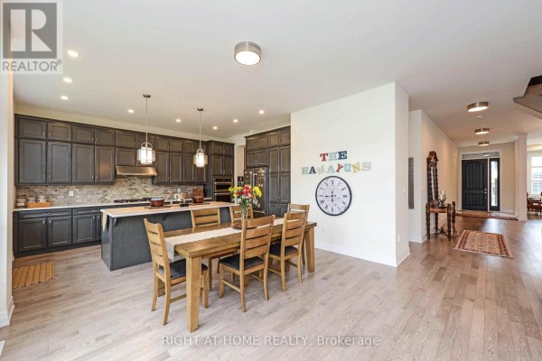 Kitchen - 3286 Charles Biggar Drive, Oakville, ON L6M1N3 Photo 5
