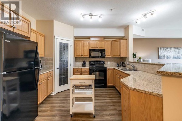 Primary Bedroom - 329, 201 River Ridge Drive Nw, Medicine Hat, AB T1A8V5 Photo 5