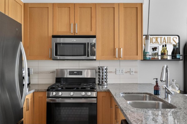 329 15918 26 Avenue, Surrey, BC V3Z5K3 Photo 5