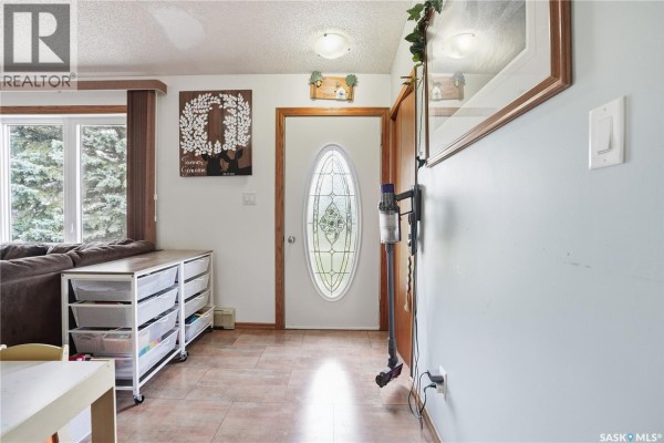 Kitchen - 329 1st Avenue E, Mortlach, SK S0H3E0 Photo 5
