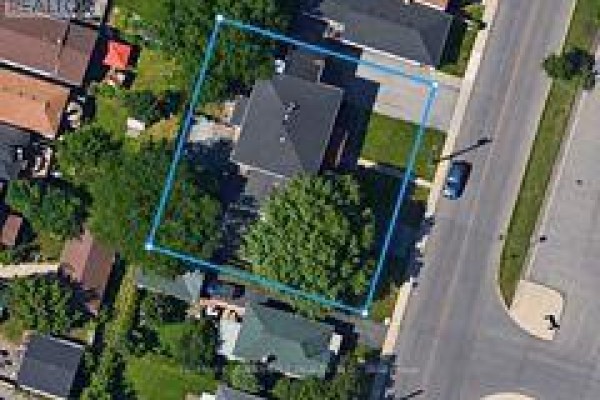 329-335 Strathearne Avenue, Hamilton