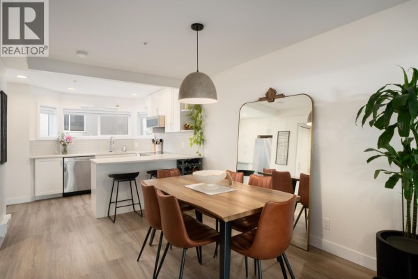 329 Garden Drive, Vancouver, BC V5L4Z1 Photo 4