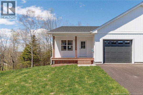 329 Hampton Road, Quispamsis, NB, photo 2
