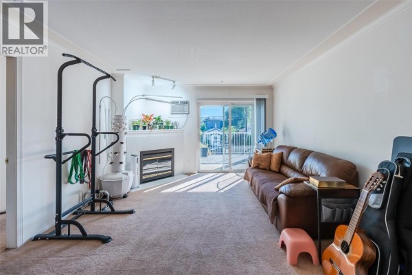 3pc Ensuite bath - 329 Rigsby Street Unit# 210, Penticton, BC V2A5S6 Photo 5