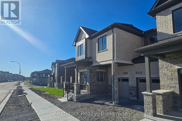 3290 Brigadier Avenue, Pickering, ON L1X0W5 Photo 2