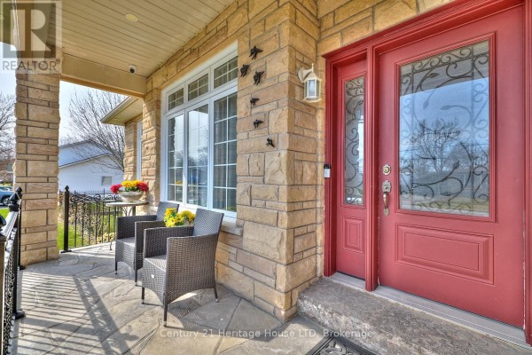 Family room - 3290 Evadere Avenue, Fort Erie, ON L0S1N0 Photo 2
