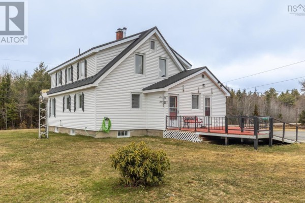 Living room - 3292 Highway 340, Corberrie, NS B0W3T0 Photo 3