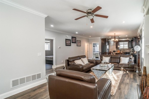 32921 Trenholm Avenue, Mission, BC V4S0C7 Photo 3