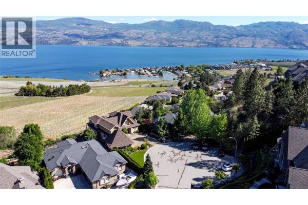 3298 Shiraz Court, West Kelowna, BC, photo 3