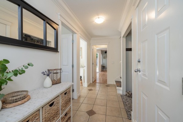 32998 Boothby Avenue, Mission, BC V2V7R6 Photo 5