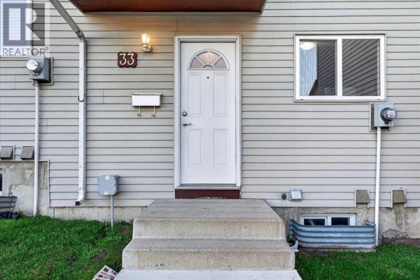 4pc Bathroom - 33, 64 Whitnel Court Ne, Calgary, AB T1Y5E3 Photo 4