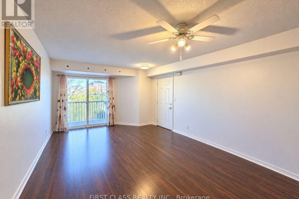 Kitchen - 33 - 109 Sunrise Drive, Markham, ON L3R1A1 Photo 3