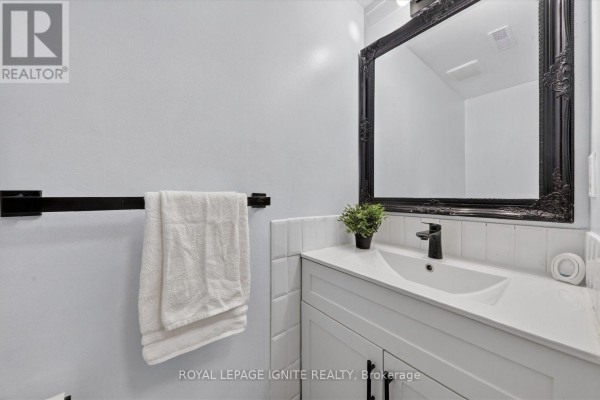 Bedroom 2 - 33 - 200 Murison Boulevard, Toronto, ON M1B3R9 Photo 5