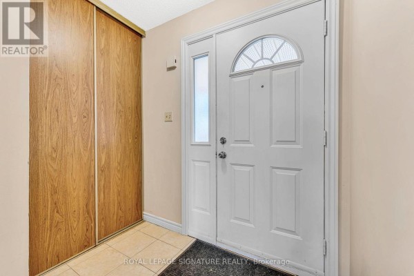 Partial bathroom - 33 - 2079 The Collegeway Road, Mississauga, ON L5L3M1 Photo 2