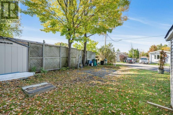 33 - 3535 St. Joseph Boulevard, Ottawa, ON K1C1T1 Photo 4