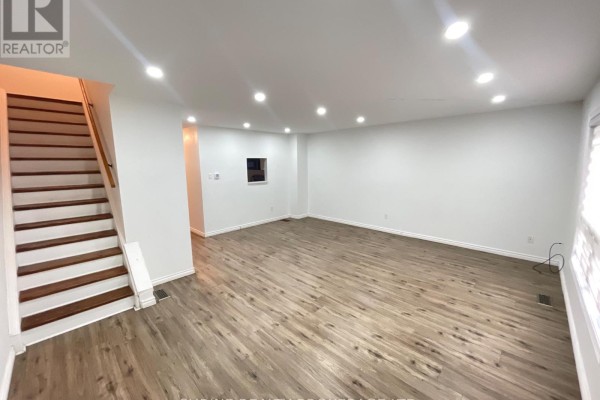Living room - 33 - 626 Wharncliffe Road S, London South, ON N6J2N4 Photo 3