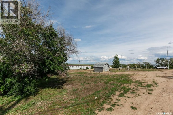 33 & 43 Atlantic Avenue, Kerrobert, SK S0L1R0 Photo 4