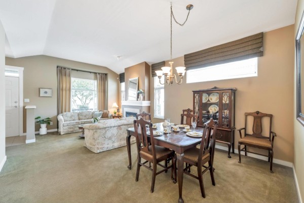 33 15188 62a Avenue, Surrey, BC V3S1W7 Photo 5