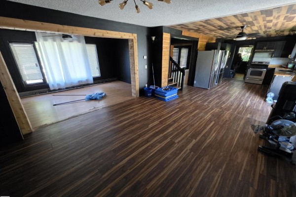 Kitchen - 33 27317 Twp Rd 522, Rural Parkland County, AB T7X3S3 Photo 3