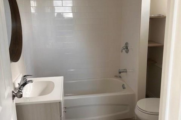 33-35 E Wood Street E, Hamilton, ON L8L3Y2 Photo 4